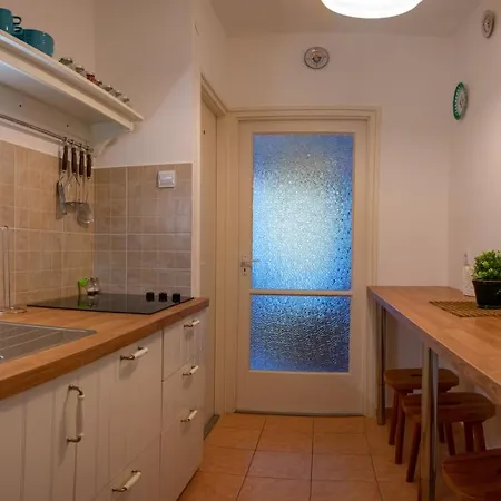 Helikon 32 Apartman