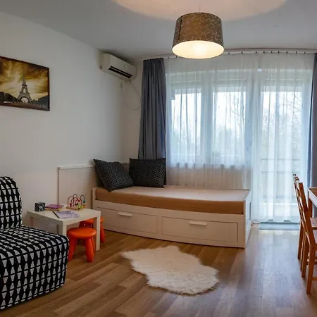 Apartman Helikon 32 *