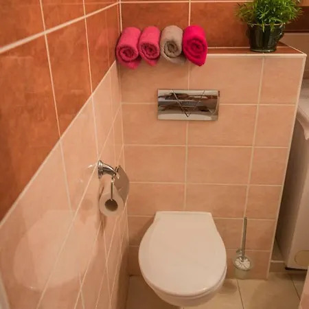 아파트 Helikon 32 케츨리